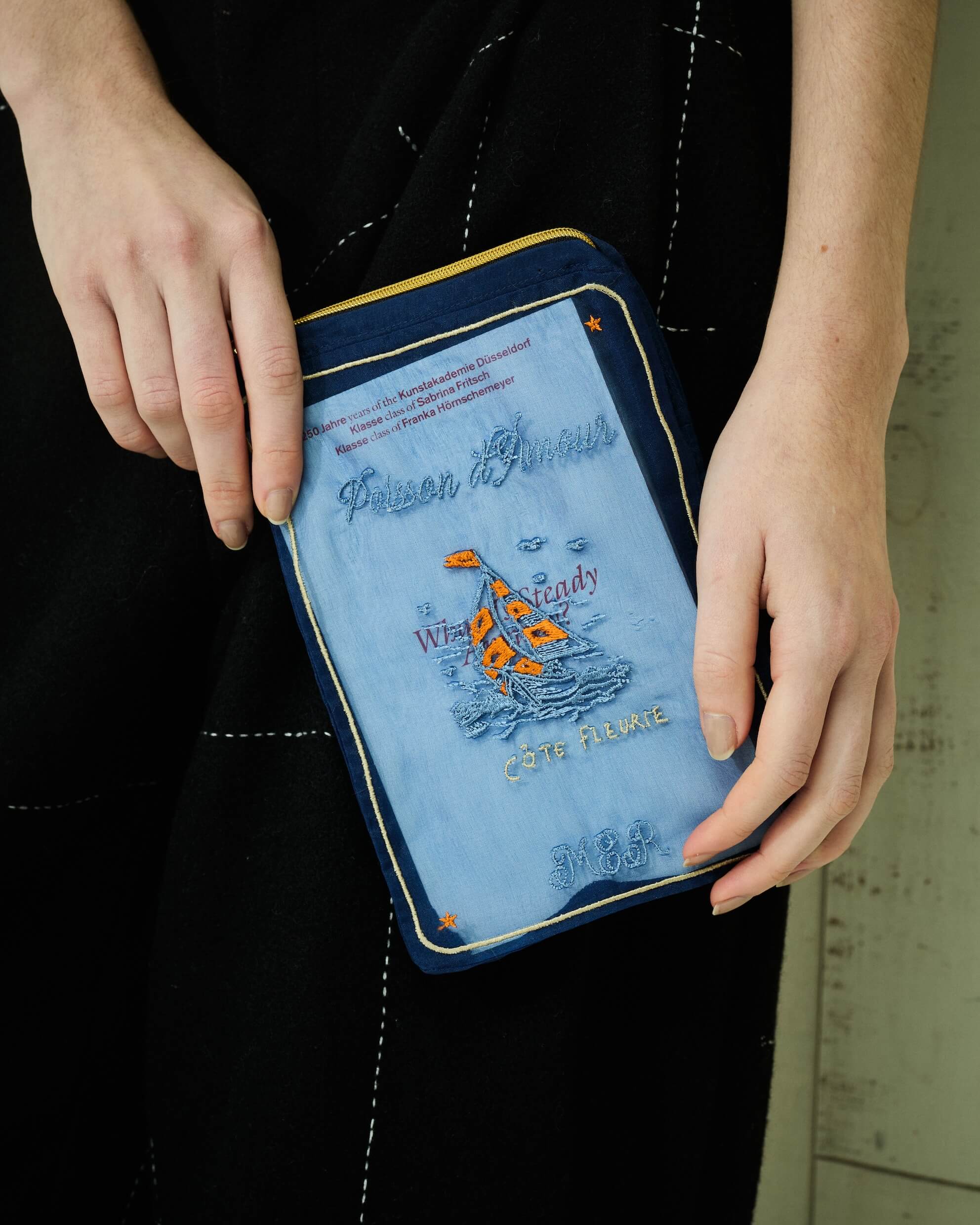 LY BT Book poach 【予約】