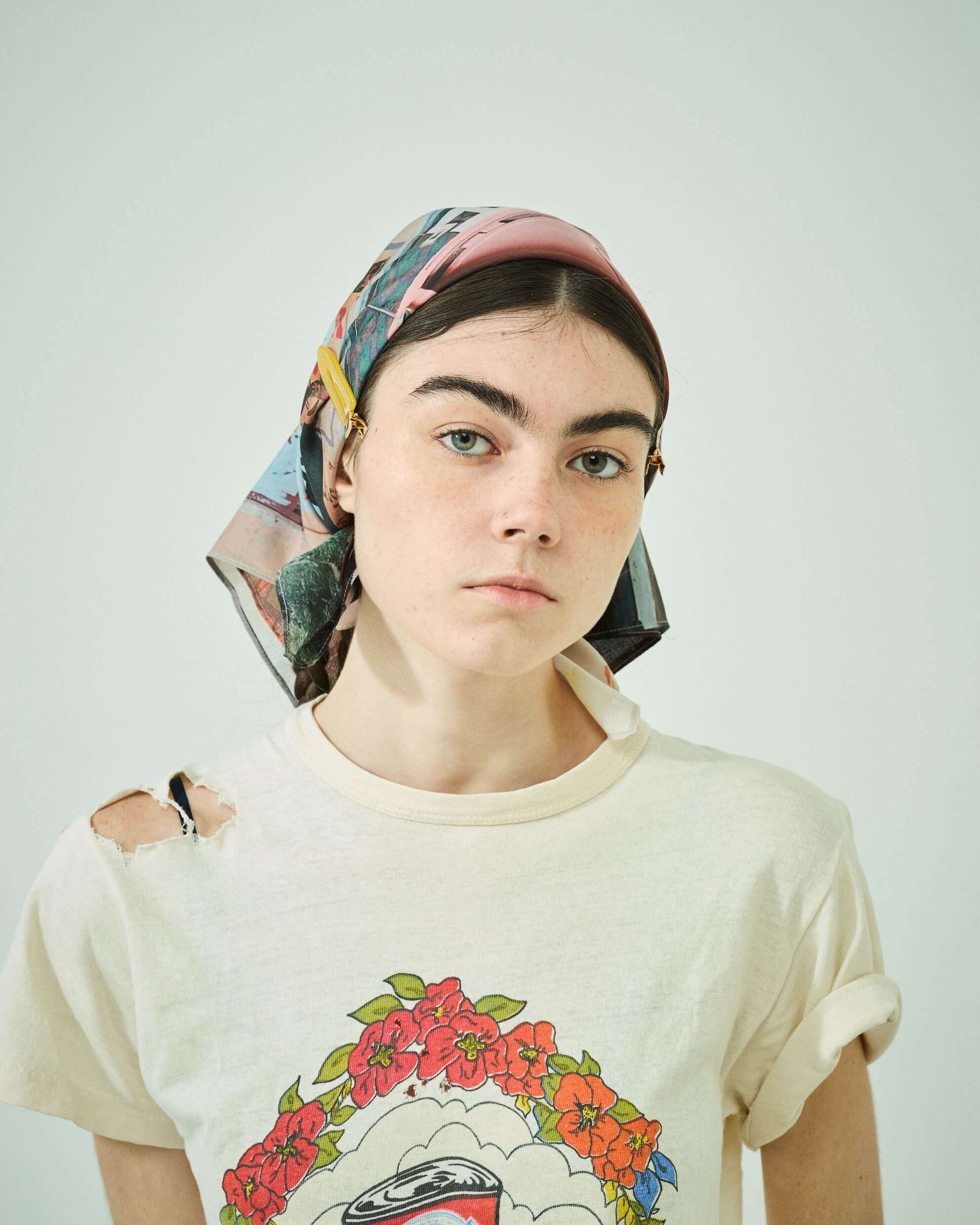 LY Postcard scarf