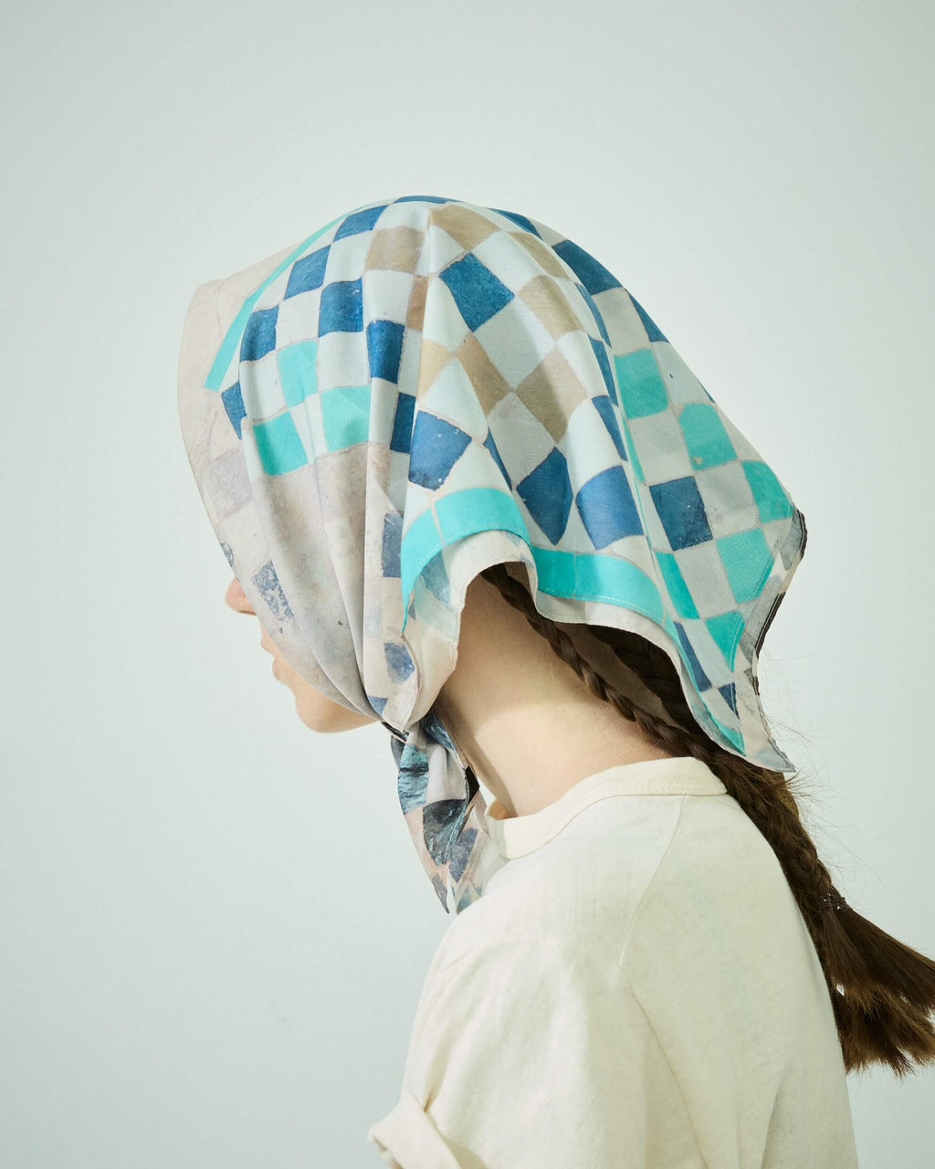 LY Postcard scarf
