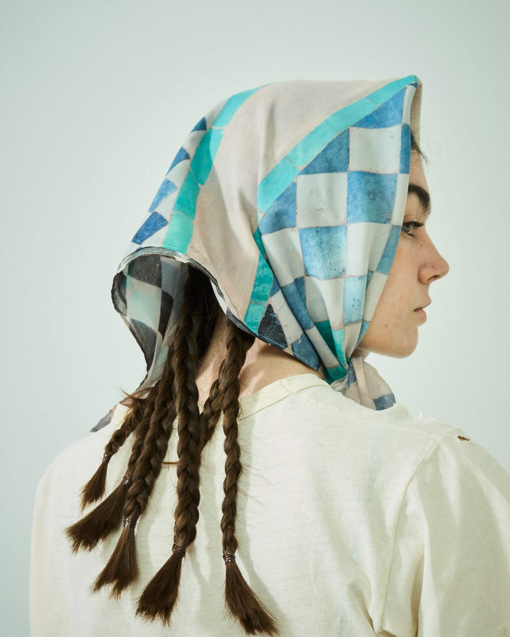 LY Postcard scarf