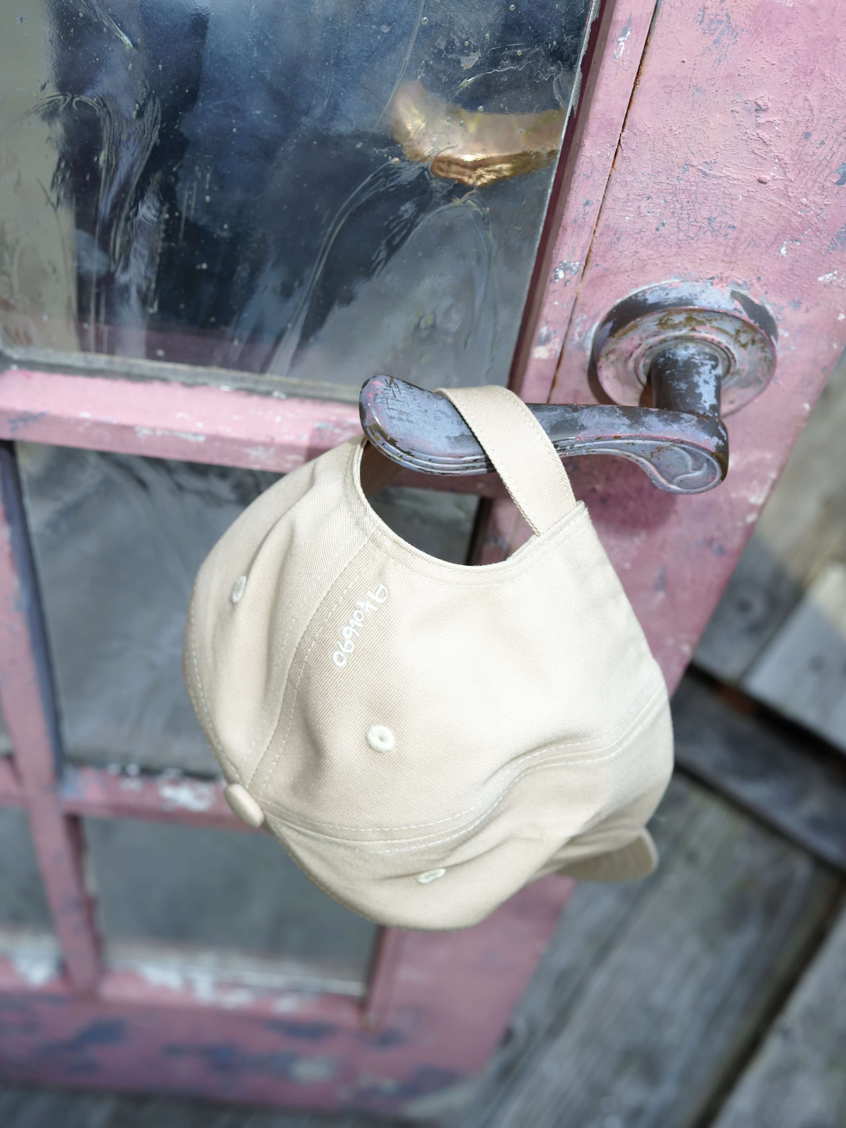 Letter cap