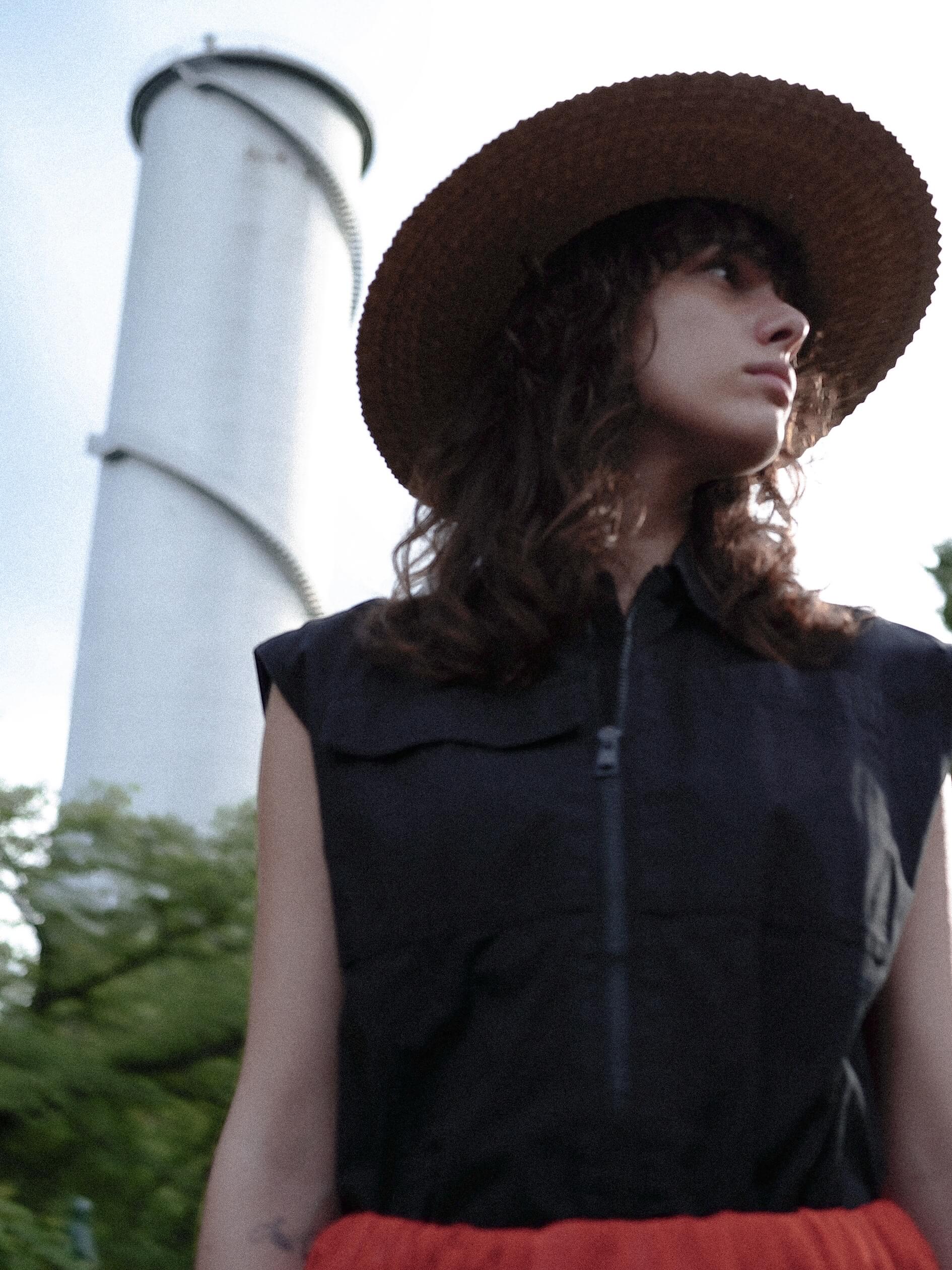 La Maison de Lyllis Archive