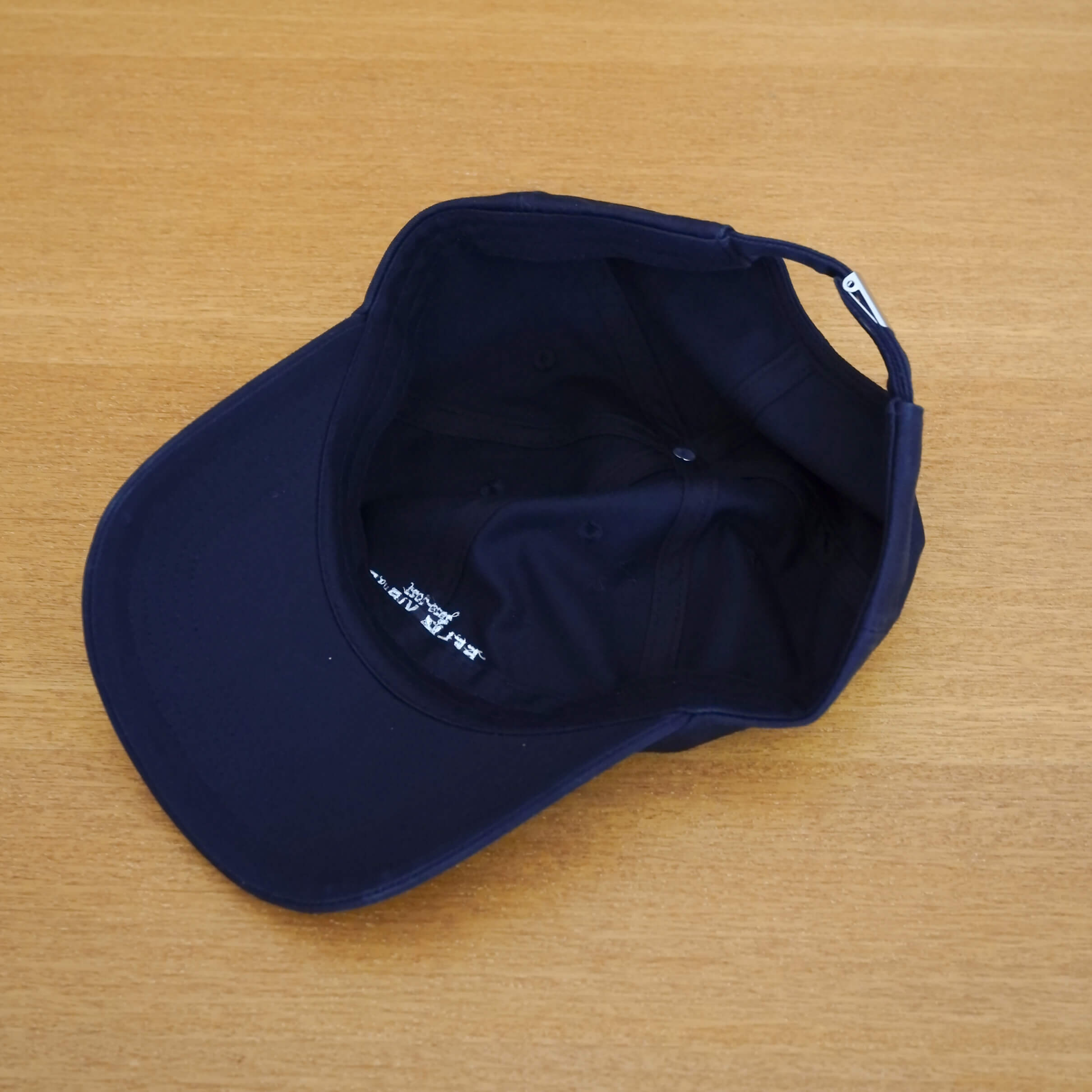 LY Letrero Cap